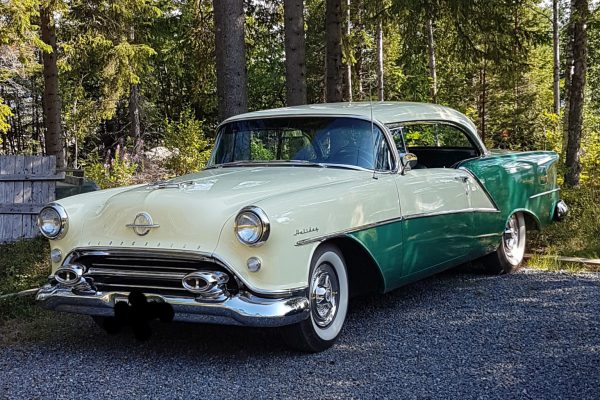 Oldsmobile 98 Holiday coupe 1954 (1)